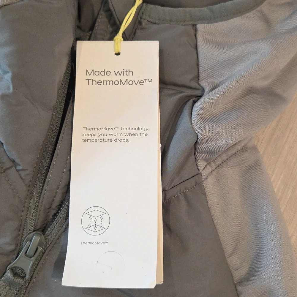 H&M Move Jacket - Picture 2 of 3